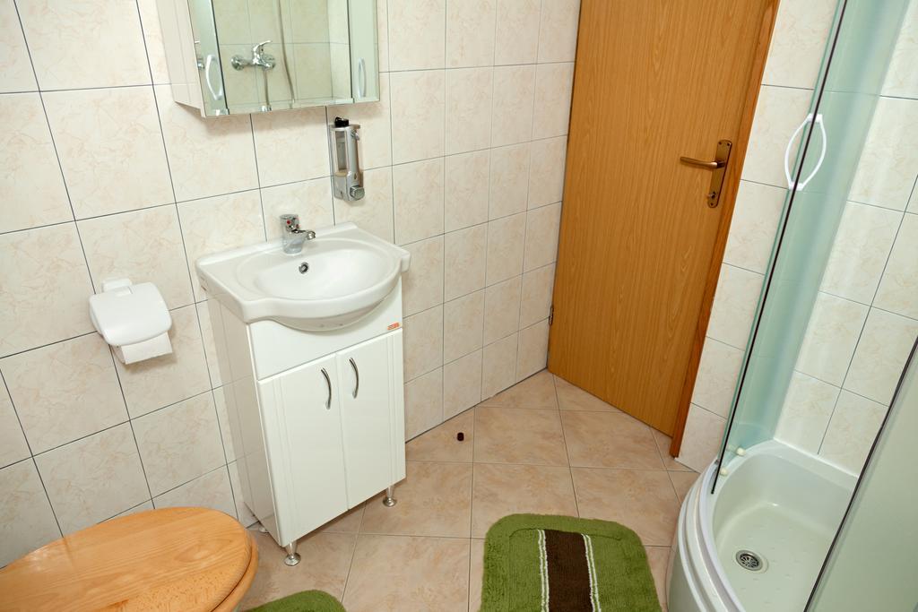 Apartment Ines 斯莫利亚纳茨 外观 照片